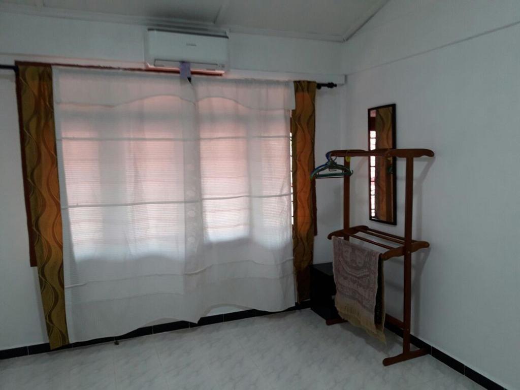 Nur Muslim Homestay At Kota Bharu Extérieur photo